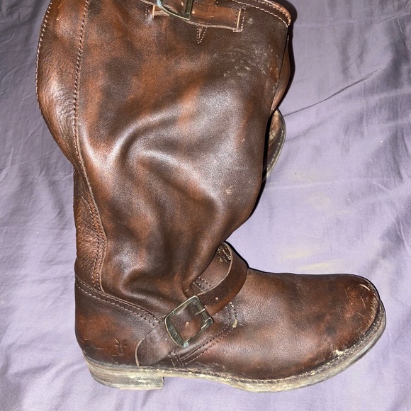Mid calf brown Frye boots - Picture 2 of 8